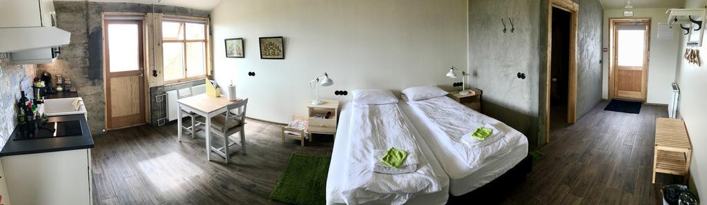 The Garage Apartment *